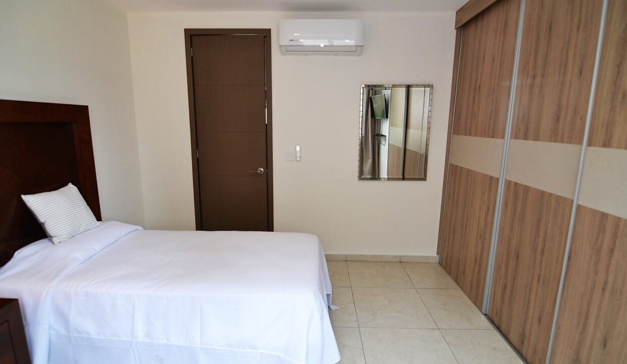Condo Niza 2E - Versalles Condo For Rent Puerto Vallarta (17)