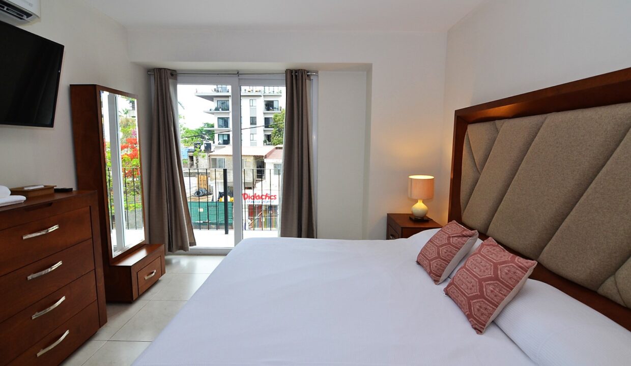 Condo Niza 2E - Versalles Condo For Rent Puerto Vallarta (9)